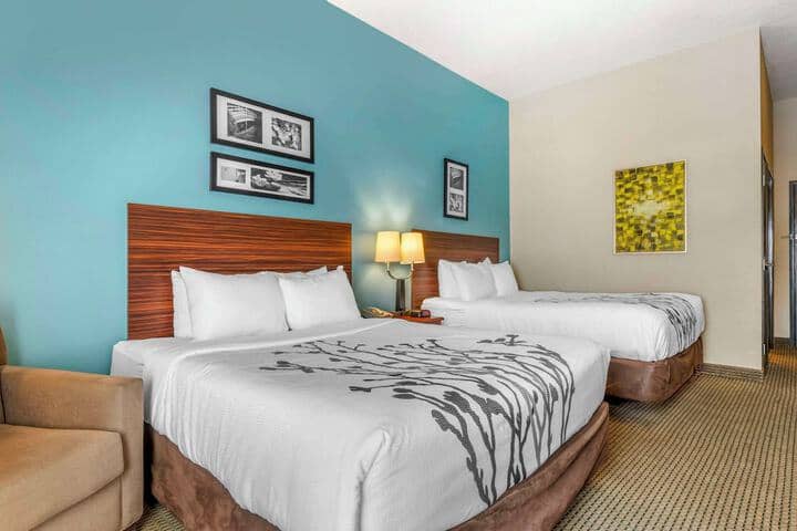 Room 12 of 46
