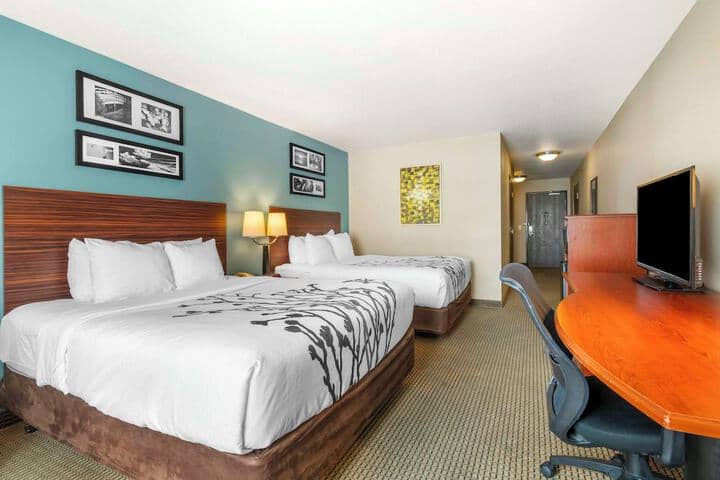 Room 15 of 46